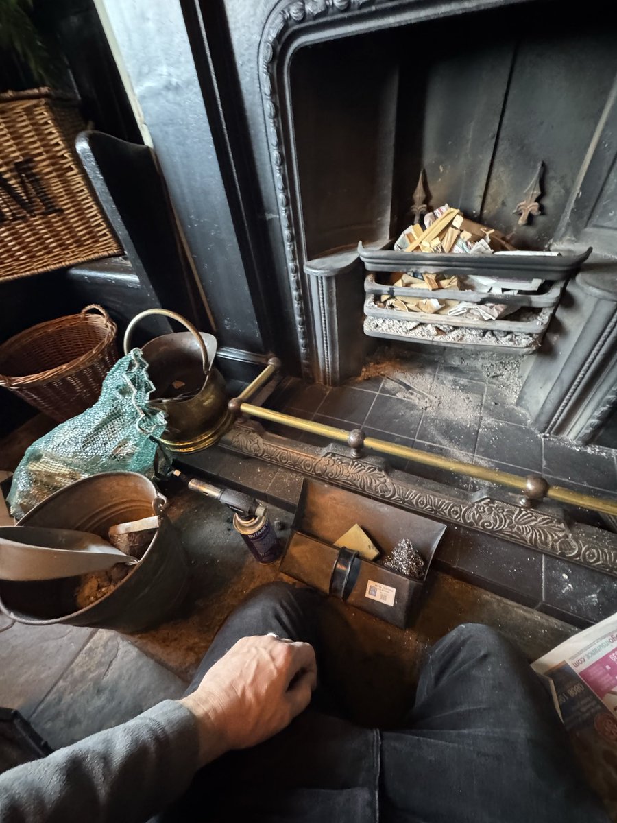 That time of year again folks. Fires lit for the 250 guests booked into the <a href="/BottleGlassPub/">The Bottle & Glass</a> Harby #Nottinghamshire #Lincolnshire border. Pls RT