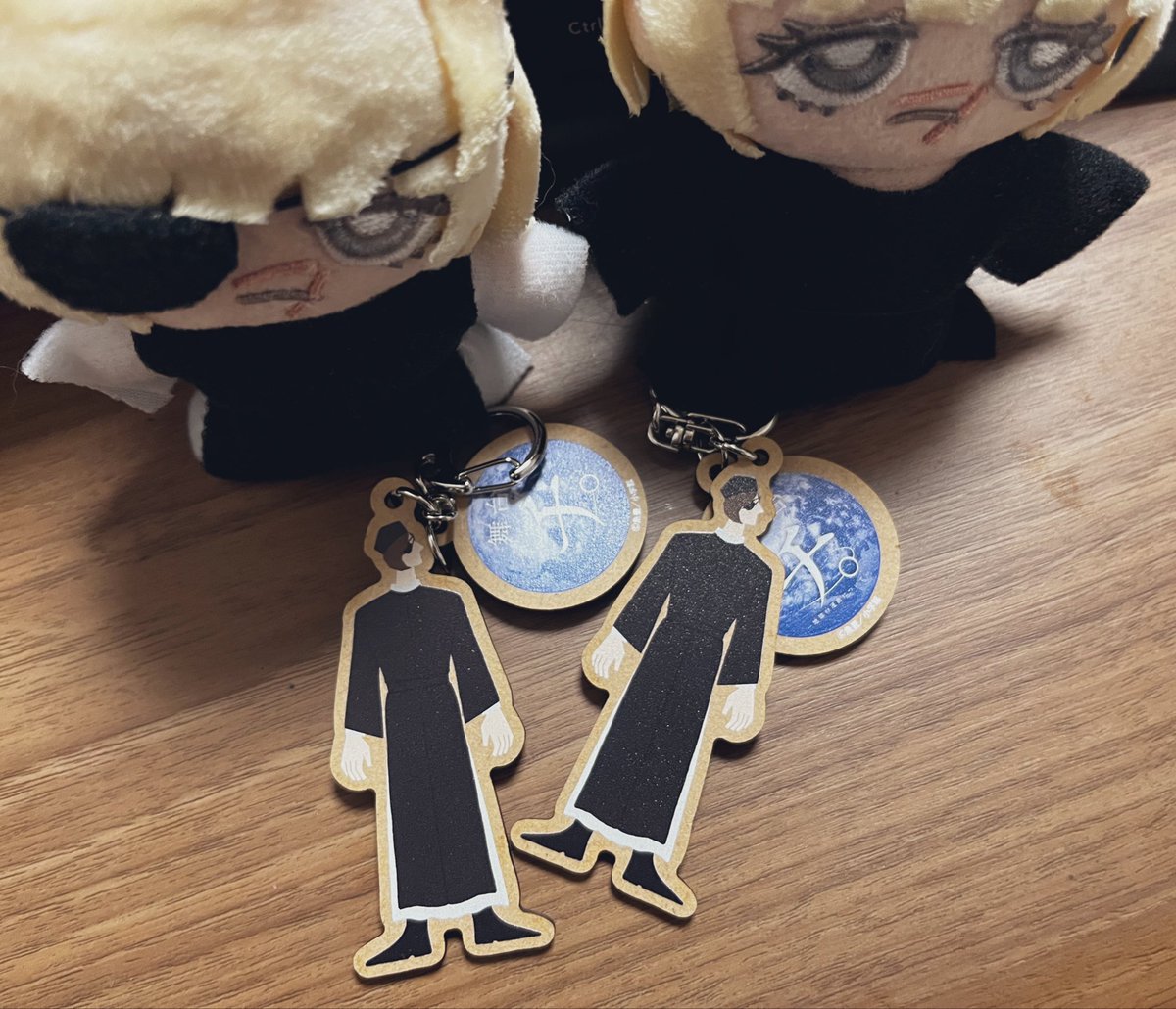 記念にと思って２つ買ったチャーム、どっちもバデ〜二さんだった‼️