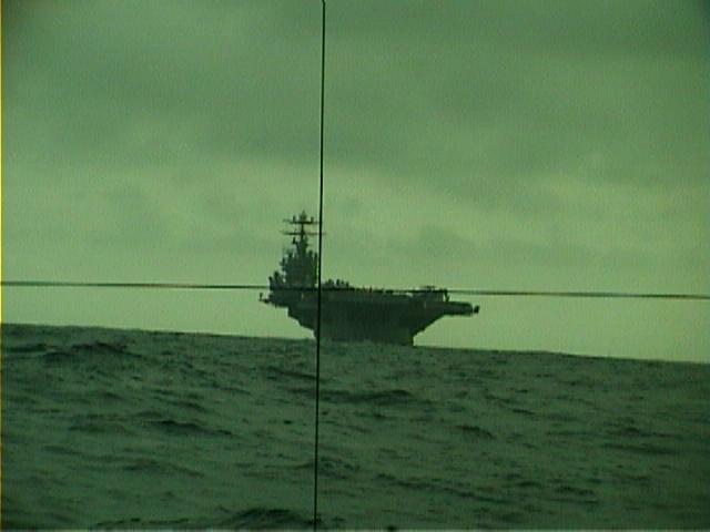 r116440's tweet photo. 🇺🇸 @USNavy Nimitz class #aircraftcarrier USS Theodore Roosevelt (CVN-71) through the periscope of Rubis class attack #submarine 'Saphir' (S-602) off Florida. March 2015 #warship #nuclearpower #navy #naval @TheRealCVN71 #S602 https://t.co/JHvkvCbvXT