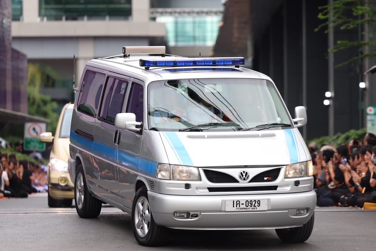 geckocooking's tweet image. สิ้นรัชสมัยที่ ๙ บริบูรณ์

😞🙏