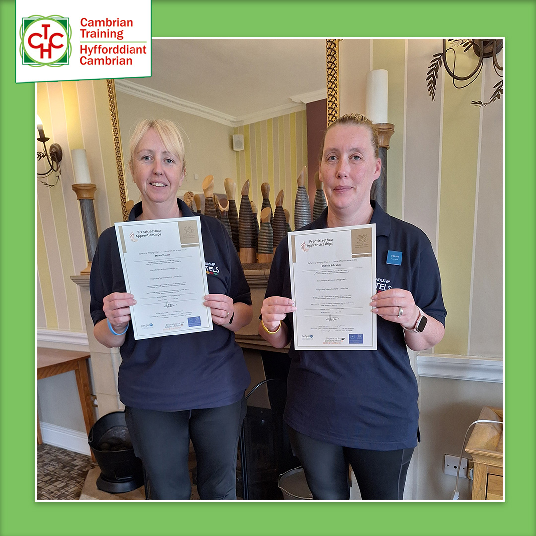 📣Dydd Sul y Prentis
Rydym yn falch iawn o gydnabod cyflawniadau Dawn Davies a Debbie Edwards.

📣 Shout Out Sunday!
We are delighted to recognise the achievements of Dawn Davies and Debbie Edwards.
#ShoutOutSunday #Hospitality #Heroes #Level3Success #Apprenticeship #Achievement