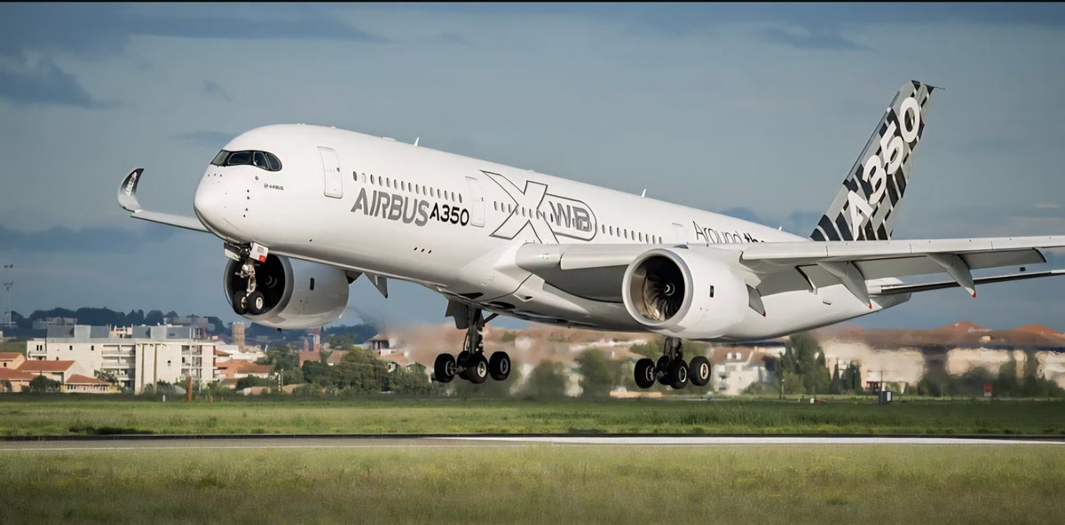 wingXaviation's tweet image. 🚨Most Advanced Commercial Aircraft:

🇪🇺Airbus A350 
🇺🇸Boeing 787
🇺🇸Boeing 777X 
🇪🇺Airbus A321XLR
🇨🇳COMAC C919
🇧🇷Embraer E195-E2
🇪🇺Airbus A220-300
🇷🇺Irkut MC-21
🇪🇺Airbus A330neo
🇪🇺Airbus A380
🇪🇺Airbus A320
🇺🇸Boeing 737