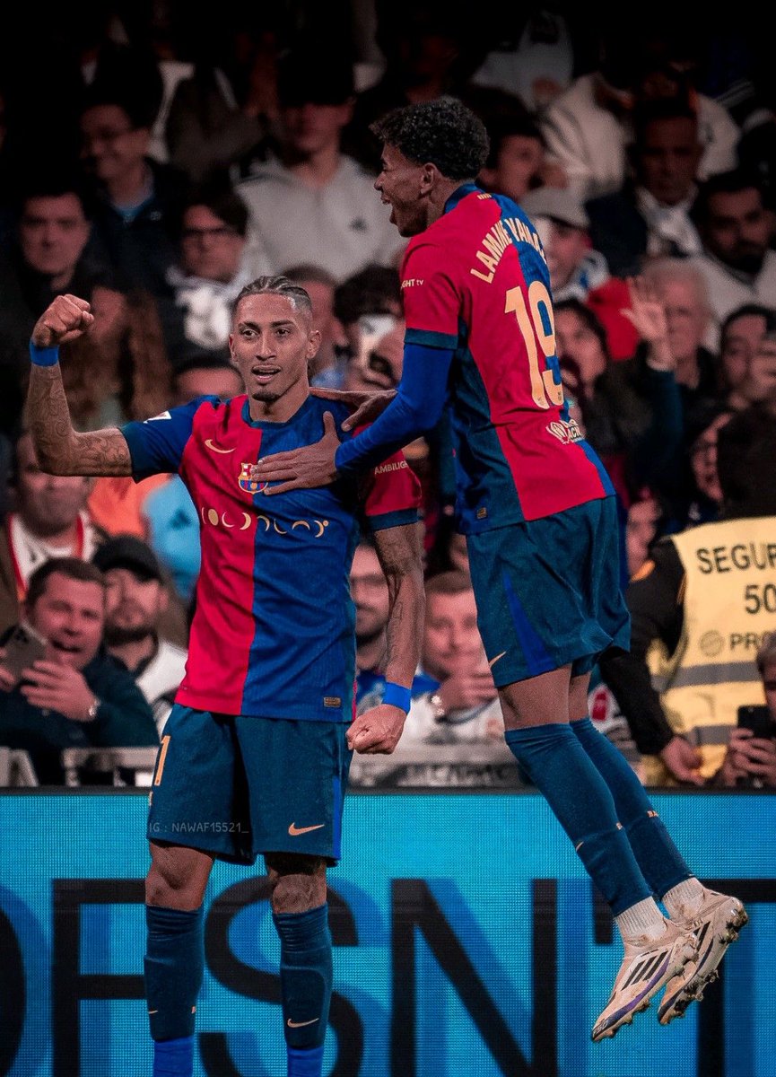 raphinhaav1's tweet photo. El Classico ❤️💙 https://t.co/5PBNZ2QBlr