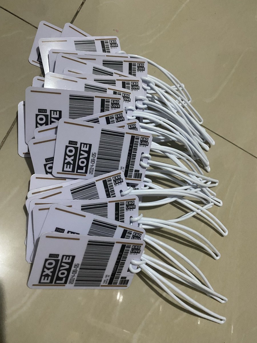 kpopandadavao's tweet image. 🎉 NEW ITEM - CUSTOMIZED BAG TAG🎉
* any design will do
* standard size

🛒To order, send us a message
#customize #print #giveaways #freebies #personalize #bagtag #tag