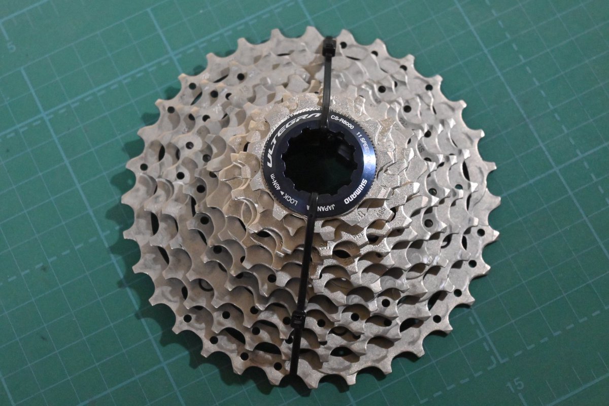 承恩 呂　ページ　IU 2種類 承恩 呂 ページ IU 2種類 承恩 呂 ページ IU 2種類 承恩