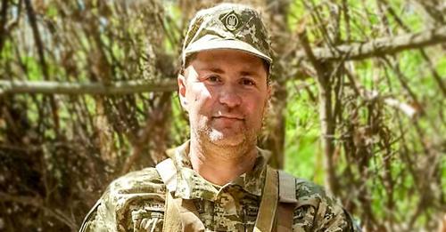 EuromaidanPress's tweet image. They laid down their lives for Ukraine and Europe!
RIP - Oleksandr Temchenko, Oleh Pietukhov, Vasyl Panchak, Oleksandr Tsymbalist (31)
Rest, comrades, rest and sleep!
The thoughts of men shall be
As sentinels to keep
Your rest from danger free.
Eternal Memory!