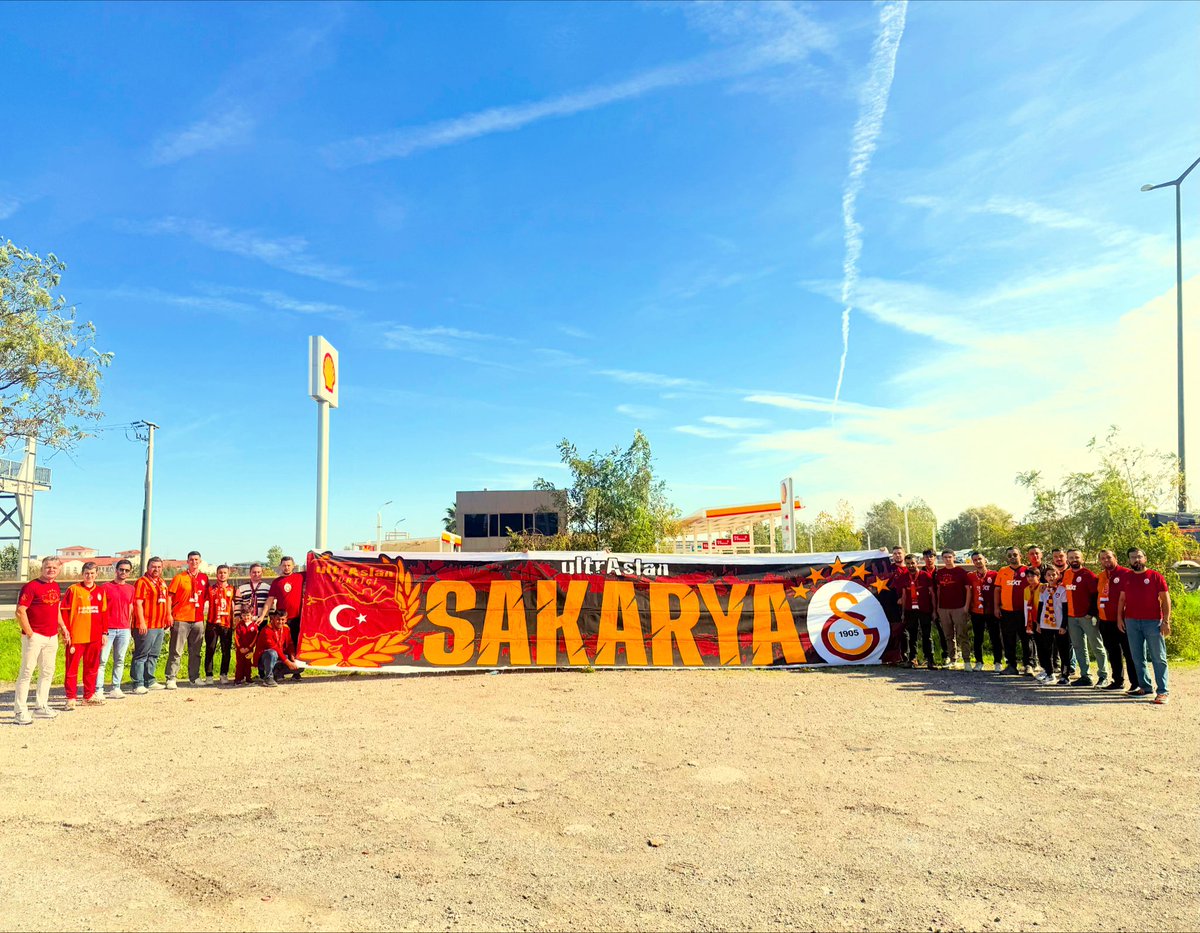 BİZ GALATASARAY İÇİN VARIZ. 

Ali Sami Yen Yolundayız… 

<a href="/uAYurtici/">ultrAslan Yurtiçi</a>
