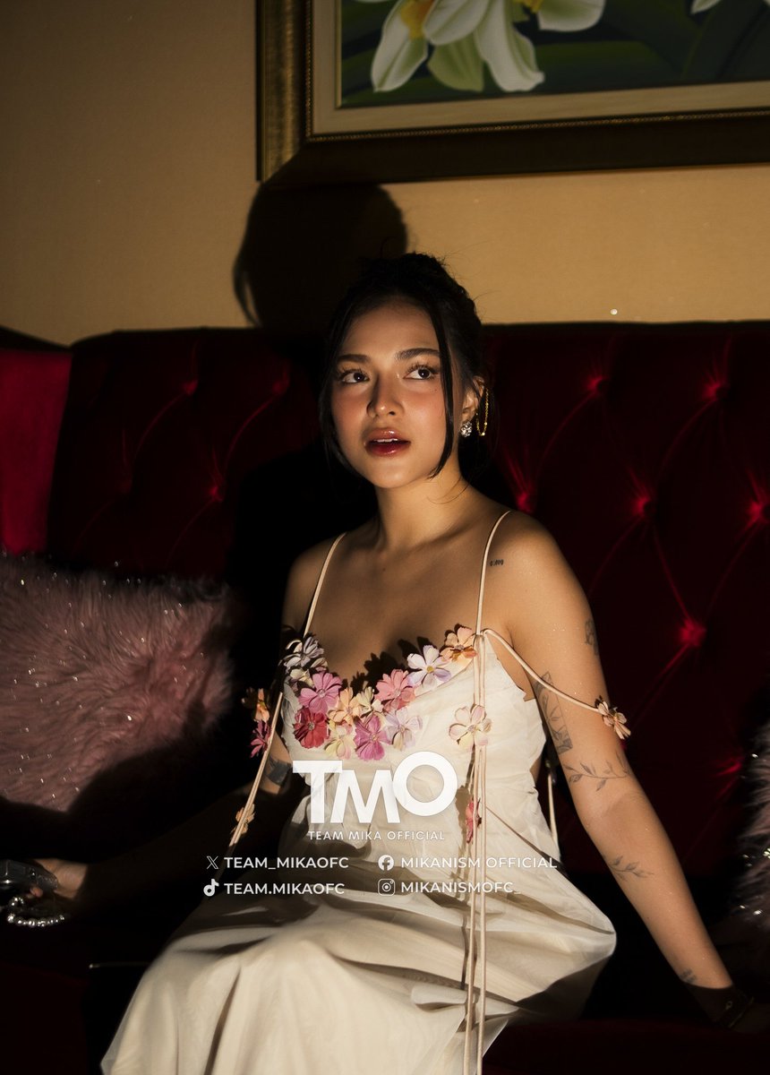 team_mikaofc's tweet photo. Golden, glowing, twenty-five. 🌷

TWENTYFINE MIKA
#MikaSalamanca | @mikslmnc https://t.co/ueEBOkvZ0s