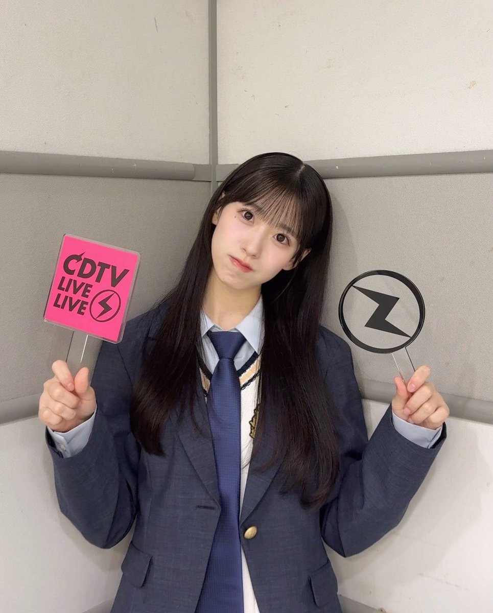チェ (@daisuukira) on Twitter photo 오이데 누구임? 타무라 호노
야바이 누구임? 이시모리 리카
미소녀집단 어디임? 사쿠라자카46 오이데 누구임? 타무라 호노
야바이 누구임? 이시모리 리카
미소녀집단 어디임? 사쿠라자카46