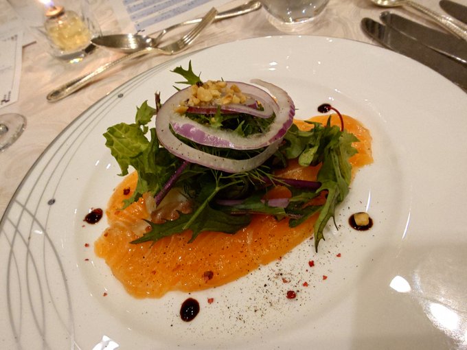 フレンチといえばサーモン 