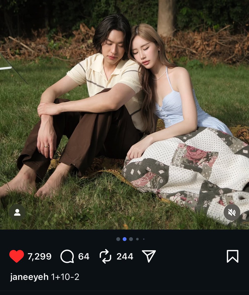 sweetrachaa's tweet image. it’s giving “damn i don’t want my girl to sulk again so i’m gonna put her name as the caption real quick” 😭