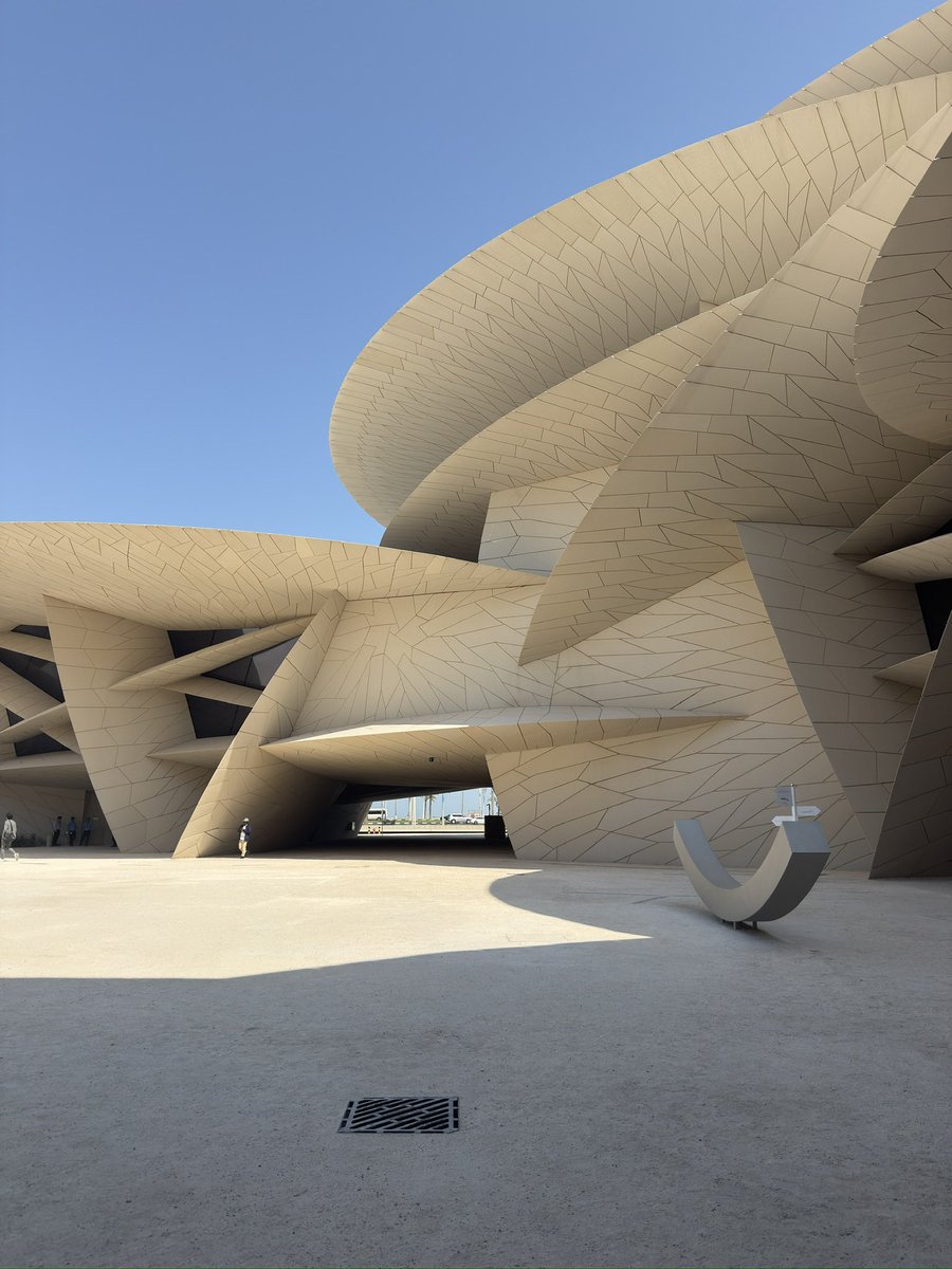 Moyhin_'s tweet image. Starting my dream to see the world, one country at a time.
First stop, Qatar.