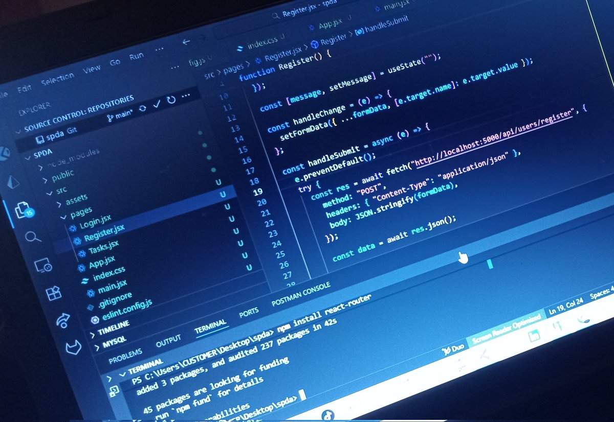 fidexcode's tweet image. I am working on my first fullstack project
It feels good being able to work on both front-end and back-end as a developer. 
You get to understand how the whole system works.