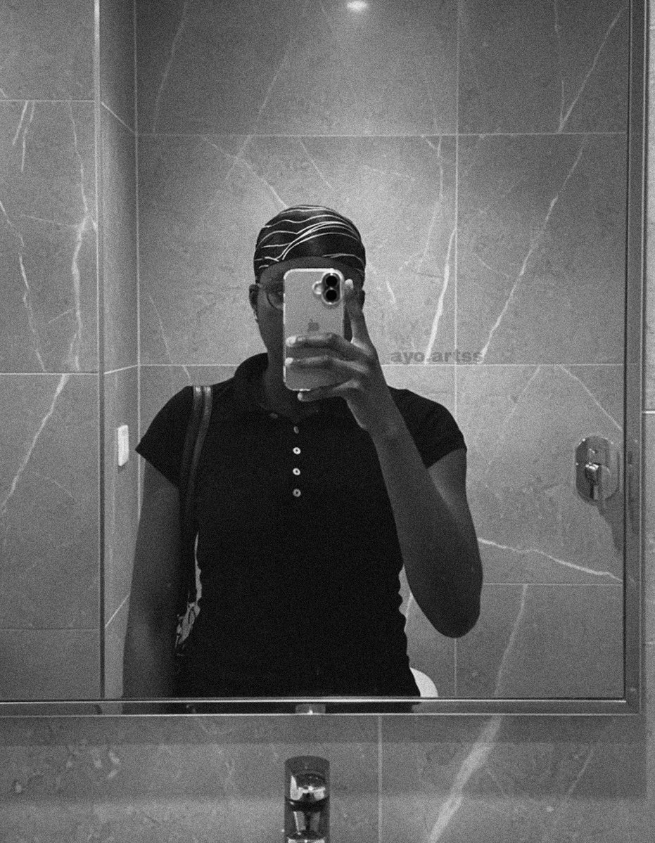 madamayo_'s tweet image. Mirror pic anyone? 👀 
I’ll start