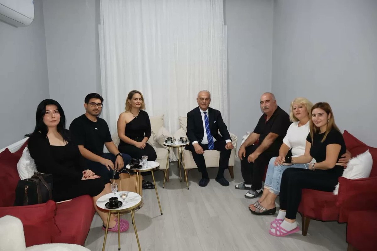 TurkgunGazetesi's tweet photo. MHP Adana “Hayırlı Günler Komşum” ile gönül kapılarını aralıyor! İlk günde 45 ayrı ev ziyareti
https://t.co/kQMft10tL3
#DevletBahçeli' #MilliyetçiHareketPartisi #yusu https://t.co/NtOCIIwDXp