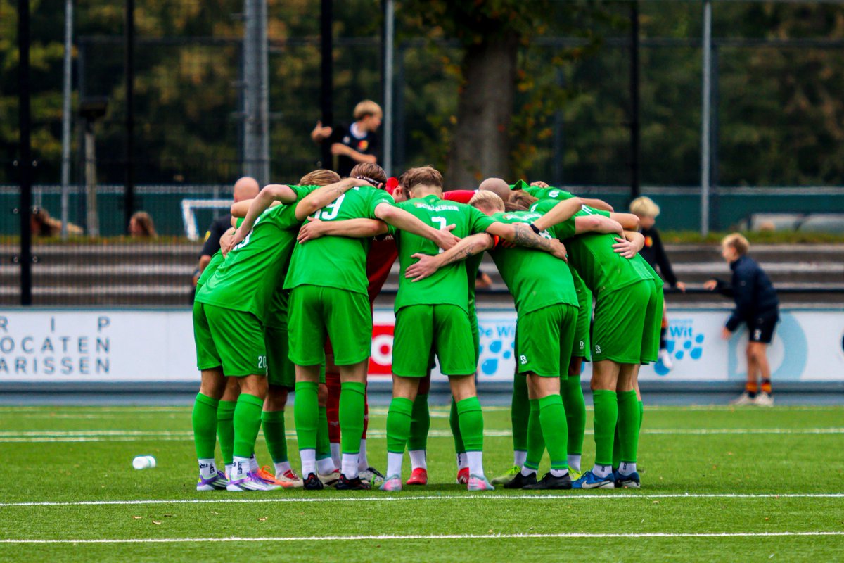 𝗩𝗘𝗟𝗢𝗖𝗜𝗧𝗔𝗦 𝟭𝟴𝟵𝟳 𝗪𝗜𝗡𝗧 𝗧𝗢𝗣𝗣𝗘𝗥 𝗜𝗡 𝟭𝗛
Velocitas 1897 won gisteren de topper in de 1e klasse H door Broekster Boys in Damwoude met 2-3 te verslaan.
Zie: tinyurl.com/menek76t
<a href="/oogsport/">OOG Sport</a> <a href="/Sport050/">Sport050</a> <a href="/RTVNoordSport/">RTV Noord Sport</a> <a href="/DvhNSport/">DVHN Sport</a> <a href="/Derde_helft/">Dick Heuvelman</a>