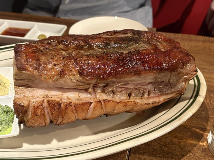マロリーポークにてみんなでオリンポスを喰らいました😆
やっぱ本店はうめぇ〜!!世界に誇れるレベル!! 