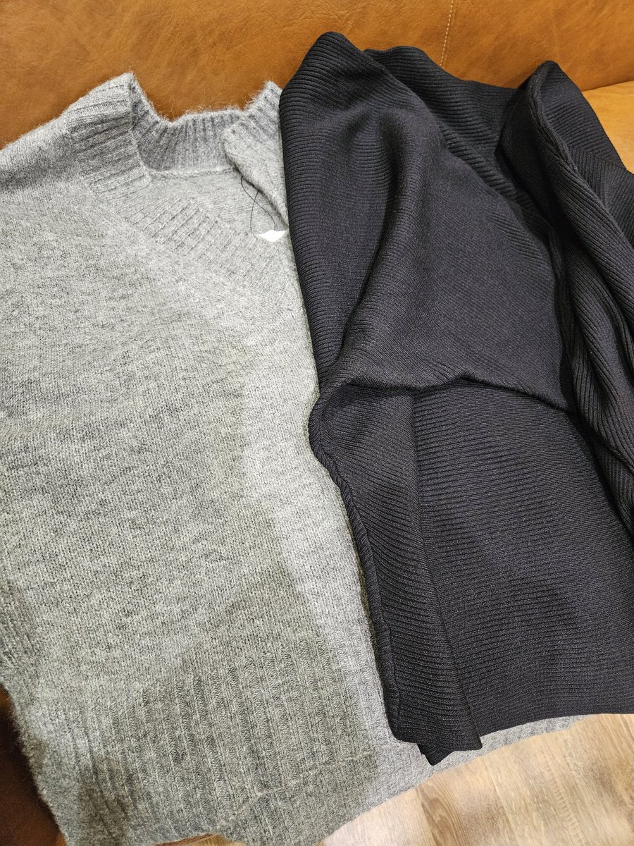 hiyokotti2's tweet image. 欲しかったニットのベストとドルマンスリーブニット買っちゃった～😆🍀

めっっったんこ嬉しい🎵😍🎵

#coca