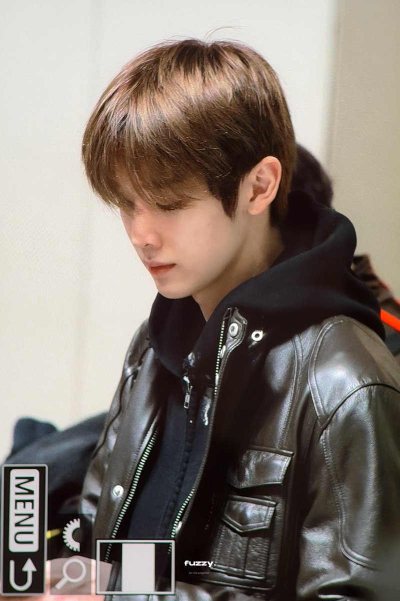 fuzzy0913's tweet photo. 251026 ICN 청순하당… 
#성찬 #SUNGCHAN #라이즈 #RIIZE https://t.co/2At3Glq0X2