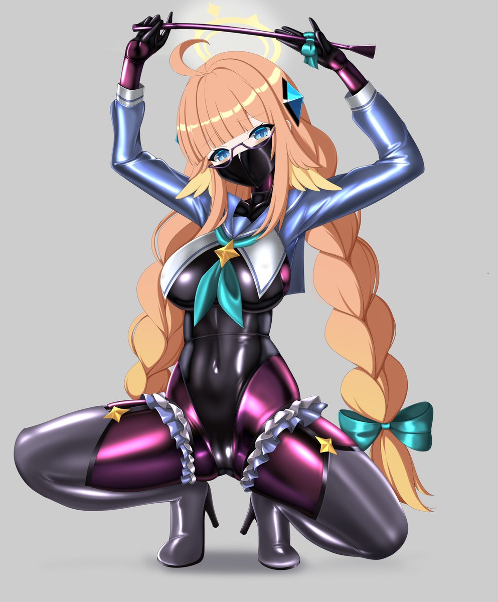 ぴっちりシミコ!
全身ぴっちりの方がドS感がある気がする(*'ω`) 