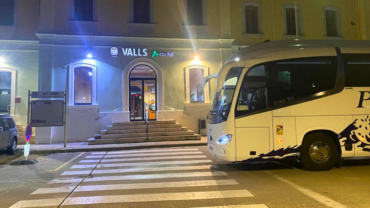 📢 Finalitzen les obres dels treballs de tractament de trinxeres a l’Estació de Valls

📅 Des del 27 d'octubre es reprenen les circulacions dels trens afectats

🔗 Consulta els horaris a: gen.cat/4o5iLRo