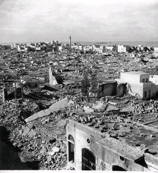 #تدمير_يافا_عام_١٩٤٨م

هذه ليست رفح ولا جباليا ولا عيتا الشعب في جنوب لبنان

هذا حي المنشية في #يافا في حرب 1948

يومها لم تكن هنالك حmاس ولا السابع من أكتوبر، بل حتى الجيوش العربية لم تكن قد دخلت فلسطين بعد!!!

دمروا يافا وقتلوا وهجروا أهلها تحت إشراف الاحتلال البريطاني، بدأ