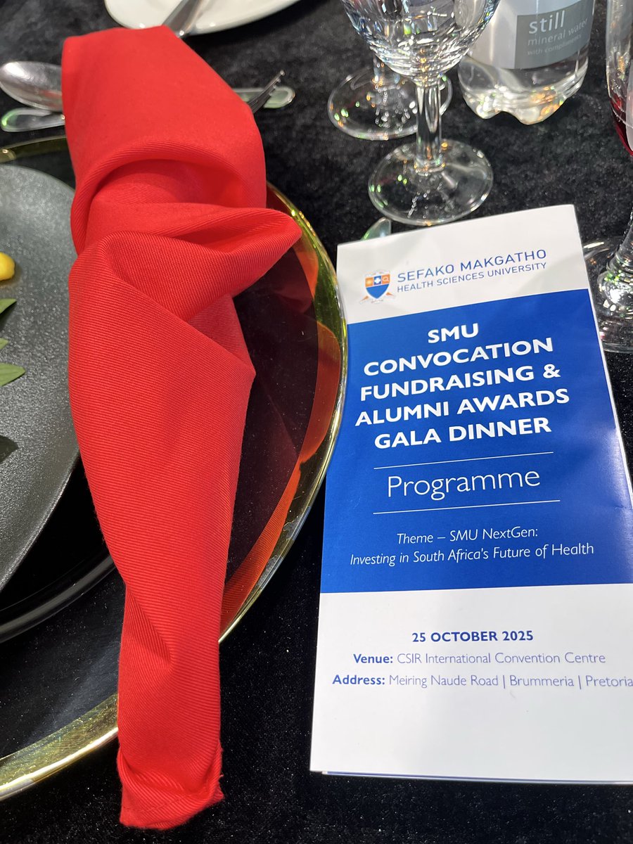 Last night at the <a href="/SMU_SA/">Sefako Makgatho Health Sciences University (SMU)</a> convocation and Alumni Gala.💙🧡🤍