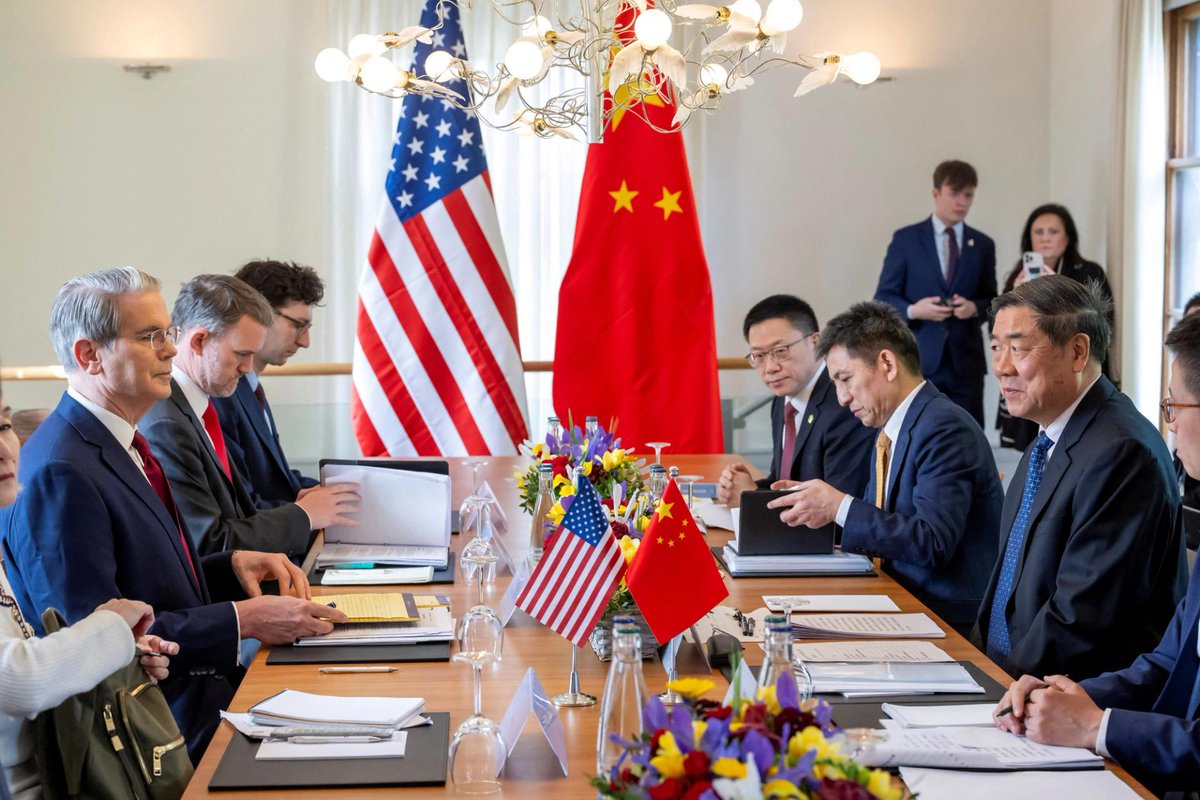 Investingcom's tweet image. *US TREASURY SECRETARY BESSENT: CHINA IS READY TO MAKE A TRADE DEAL
*BESSENT: THE TRADE AGREEMENT WILL SPARE CHINA 100% TARIFFS ON ITS GOODS
🇺🇸🇨🇳