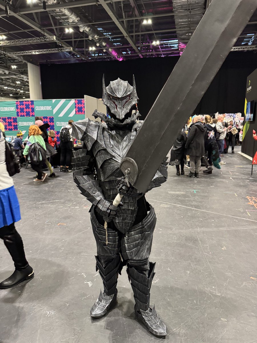 dee_buk's tweet image. Day 3 of MCM comic con! Asking people what’s their GOTY! @MCMComicCon @EGX #ComicCon