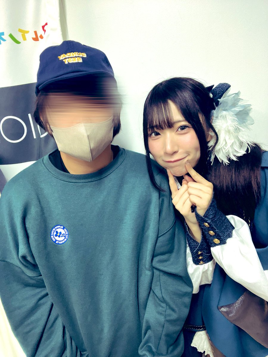 bakagamiru21's tweet photo. バスの中って行きも帰りも早く会いたいなぁって少し寂しくなる。2日間遊んでくれてありがとう。また来週も優しくして。 https://t.co/TQPz9q0x2p