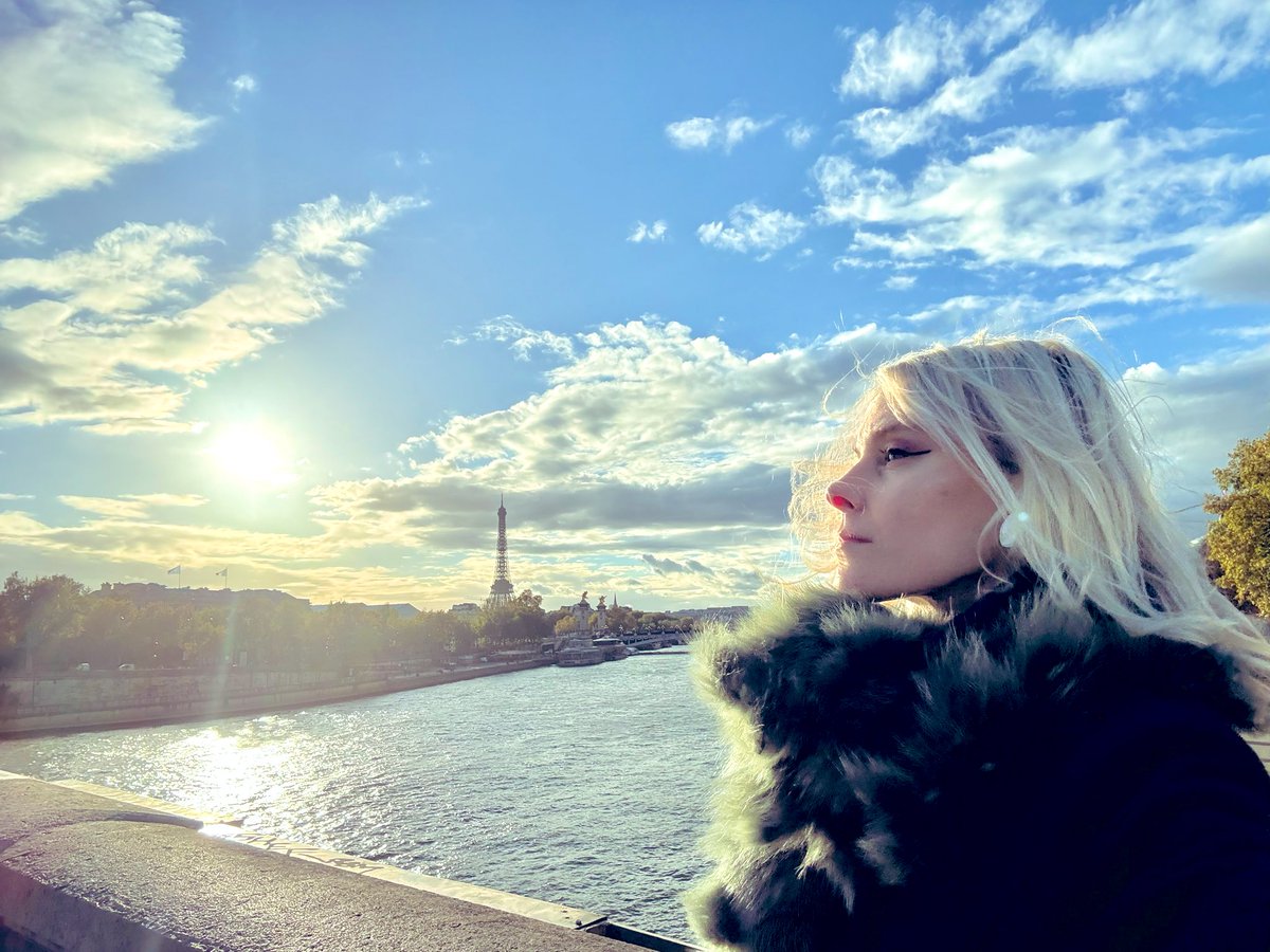 EmmaDiest's tweet image. Met dit weer maak ik een uitzondering. #Eiffeltoren