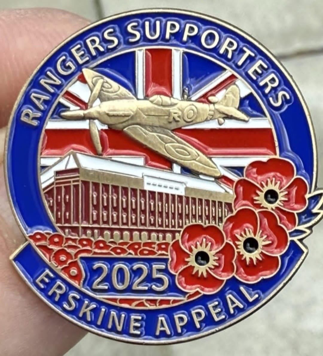 Last of the Erskine badges available today on bus or in cadder freestone before game £4 all proceeds to Erskine LWF 🇬🇧