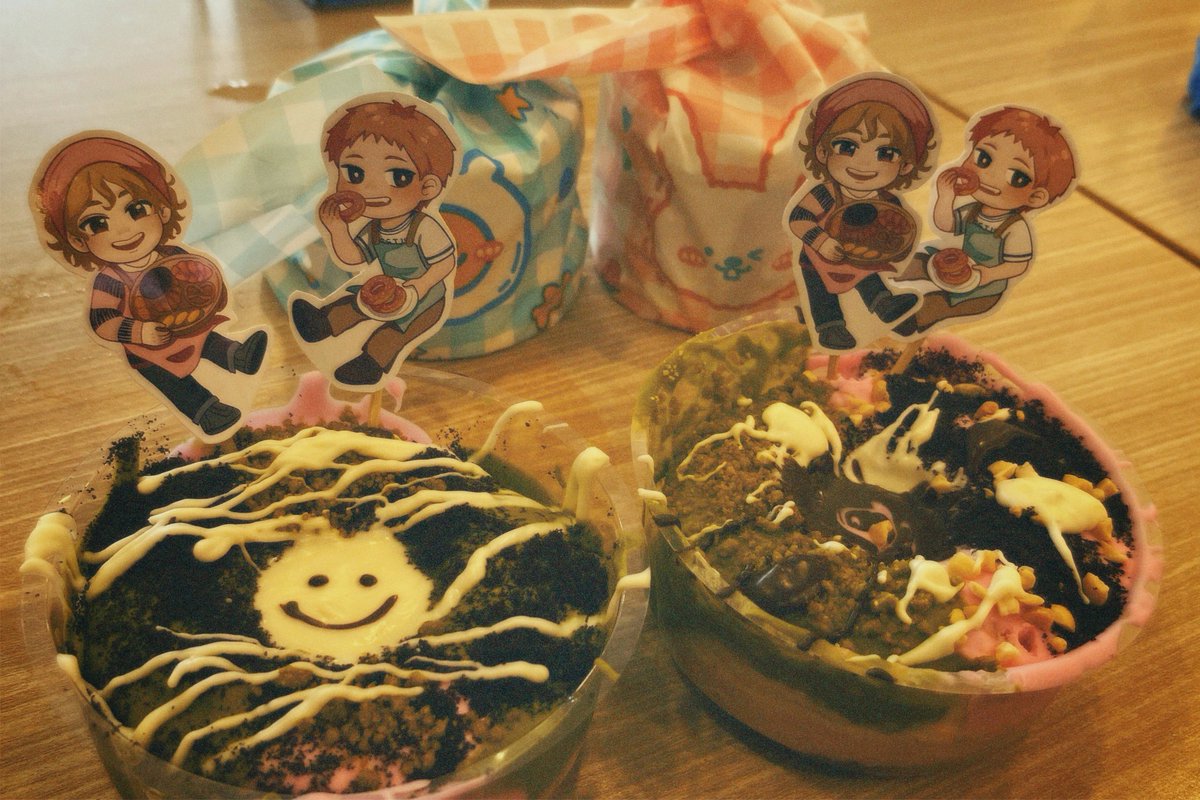 taesanavy's tweet photo. bits of yesterday 🗯️🧃💤‼️🍩______🍩 https://t.co/mFD22FZcN7