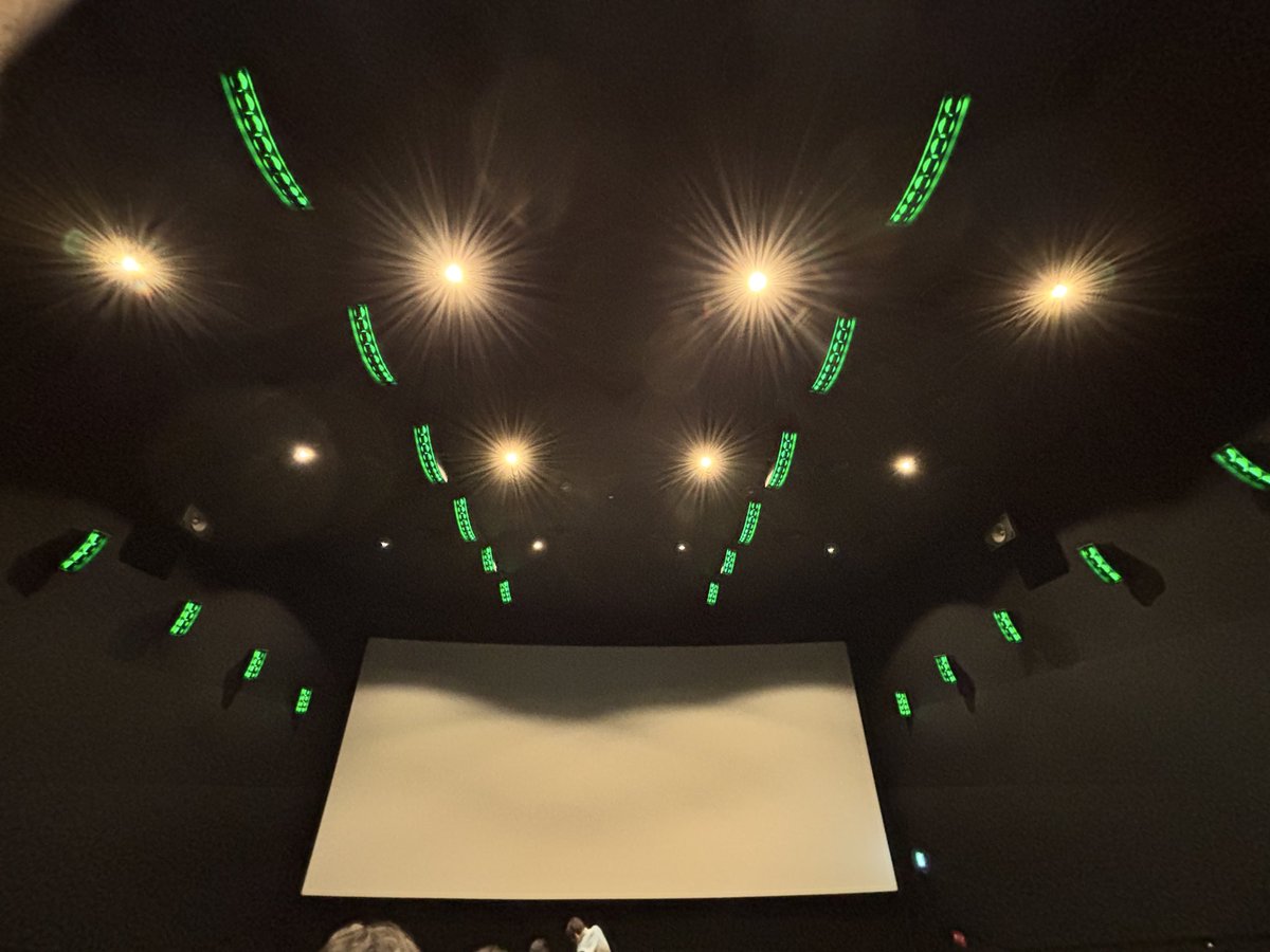 今日、2回目観てきました！
何度観てもうるうるしてしまう