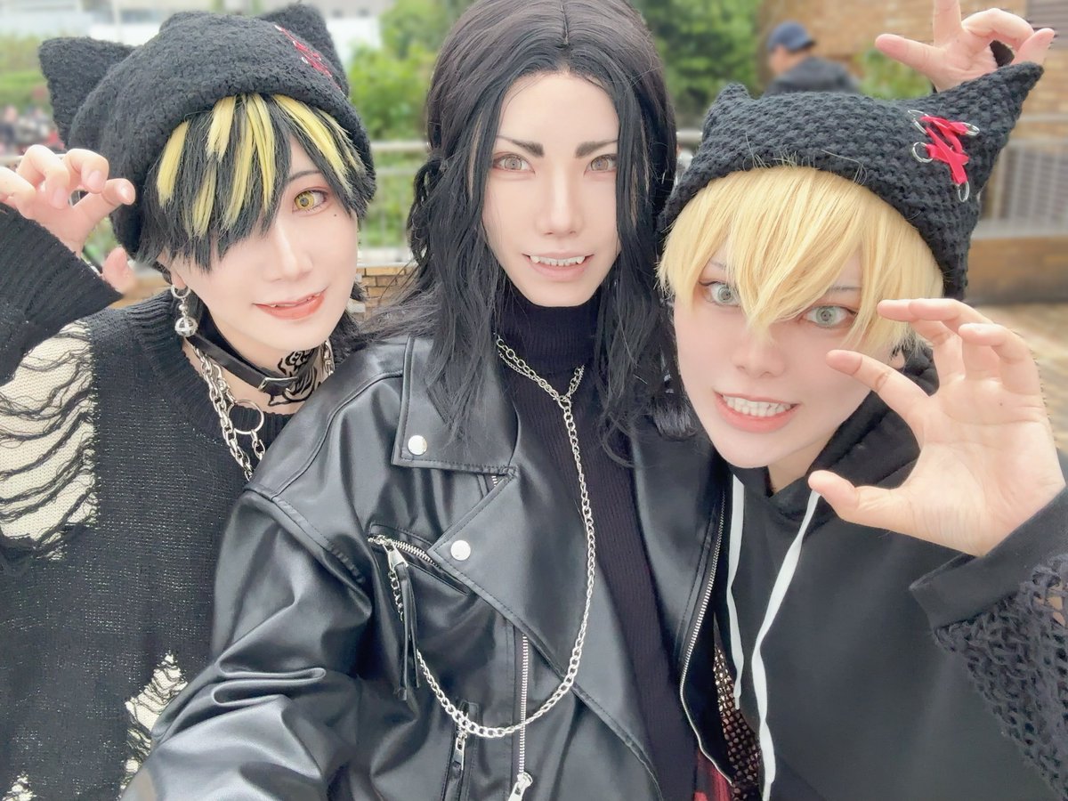 cos 
トリオ可愛かった🐺❄️🐯