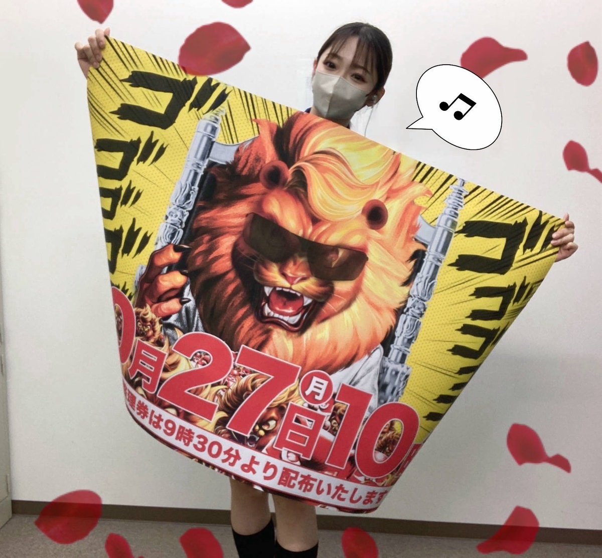 こんばんはーまりやんです💜 最近コンビニにモンブラン系のスイーツが