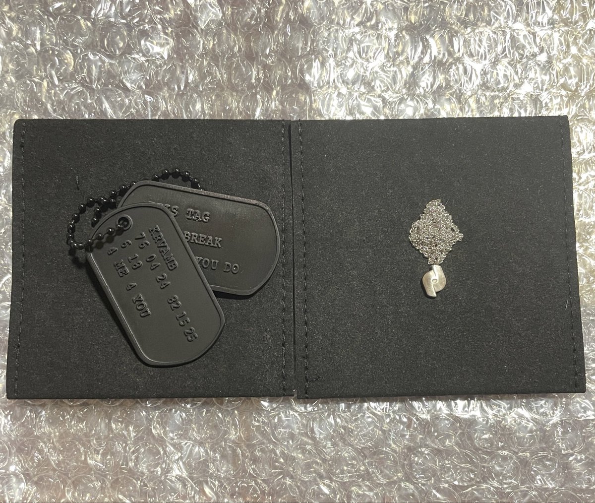 アクセサリー KREVA OMAMORI DOG TAG AVIREX × FINAL FANTASY VII REMAKE》 DOG TAG STAMP THE DOG | AVIREX