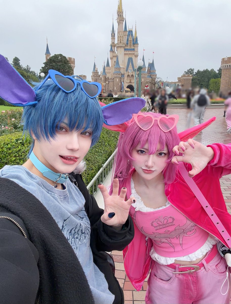 momo0se_'s tweet photo. スティッチ＆エンジェルでいました！

#Dハロ仮装2025 
#Dハロ仮装 https://t.co/73aR5ApmOu