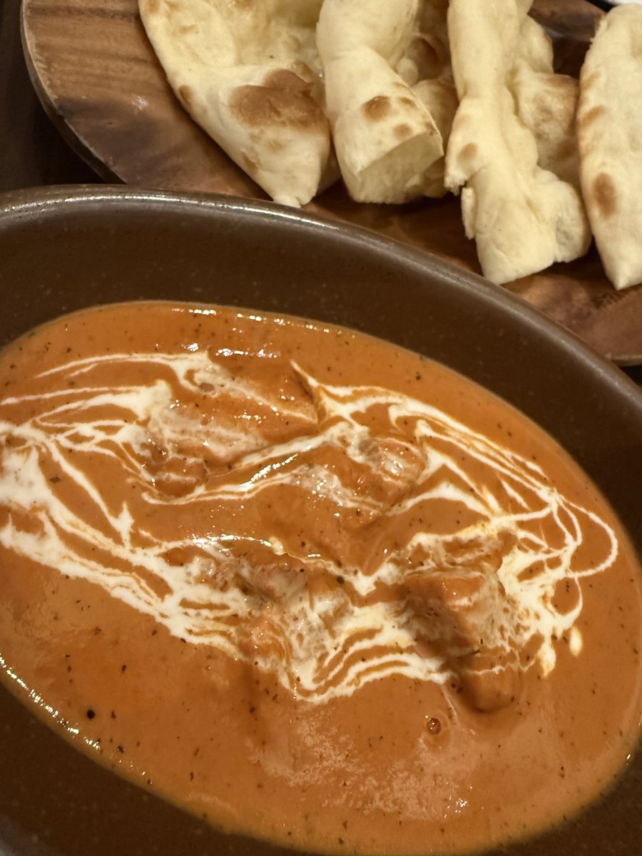 ジムで5キロ走って温泉つかって、近所のピプレでガーチキとバタチキ