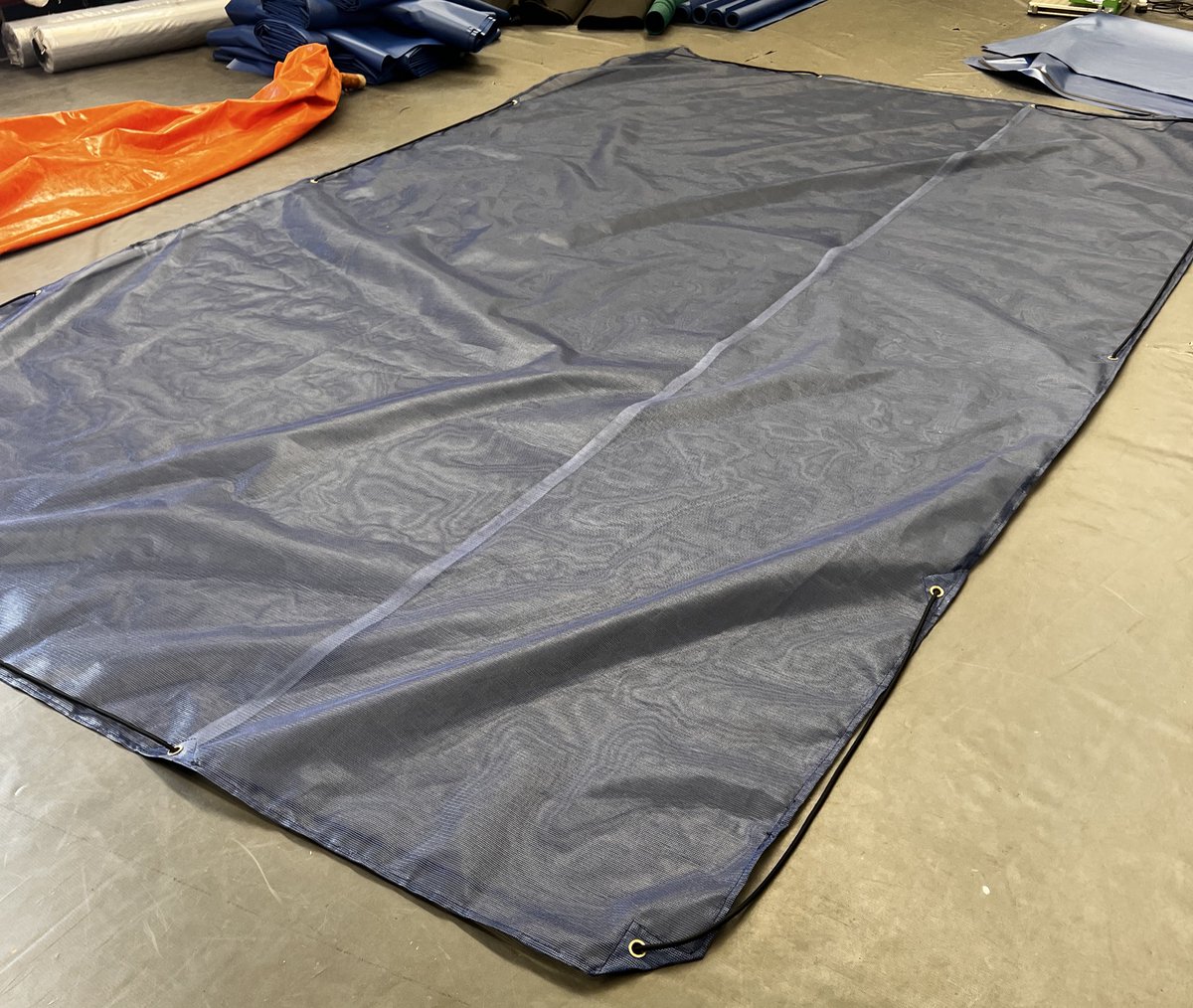 JClemishaw1870's tweet photo. 8-10yard skip sheet made in PVC mesh with bungee all the way round. https://t.co/9WT1UQLZDu