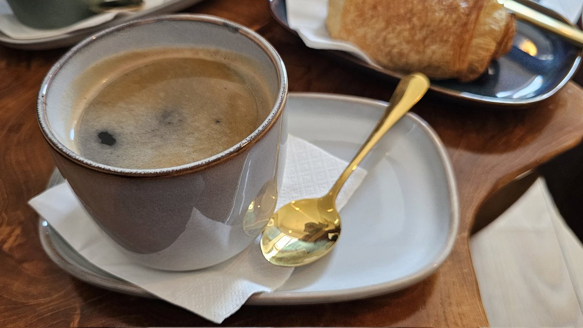 Pumpkin picking and pop into Bradford-on-Avon for coffee, with golden spoon.