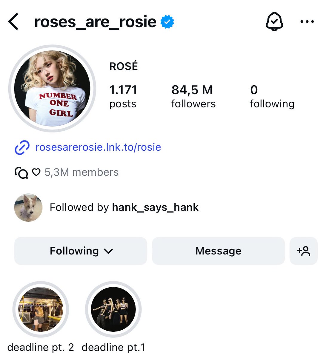 filmrosiee's tweet photo. rosé added a new highlight “deadline pt. 2” and used this chaelisa picture as a cover on her instagram. https://t.co/NyZ795tyW8
