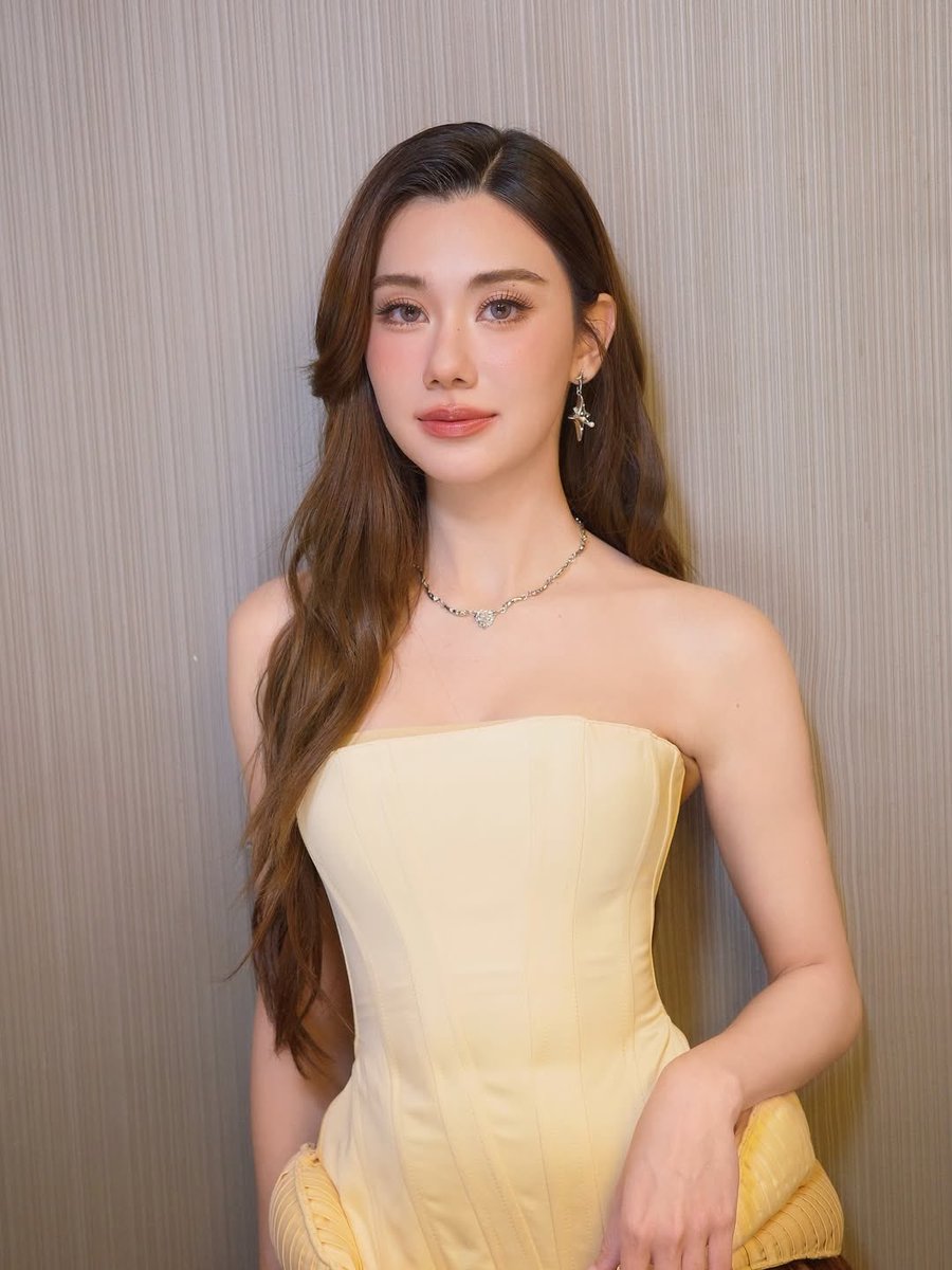 LalinaLena1999's tweet image. [261025] 📸
IG Post : jiranet_makeup

🫧🤍

#lalinalena #ลีน่าลลินา