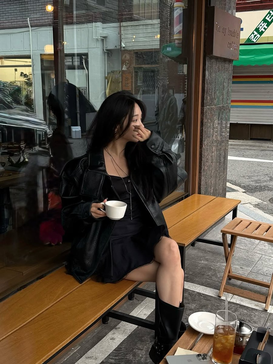 tinyrjs's tweet photo. rosieline_ ig update [2/2] 🤍

#fromis_9 #jisun https://t.co/HVS4lTHAvM