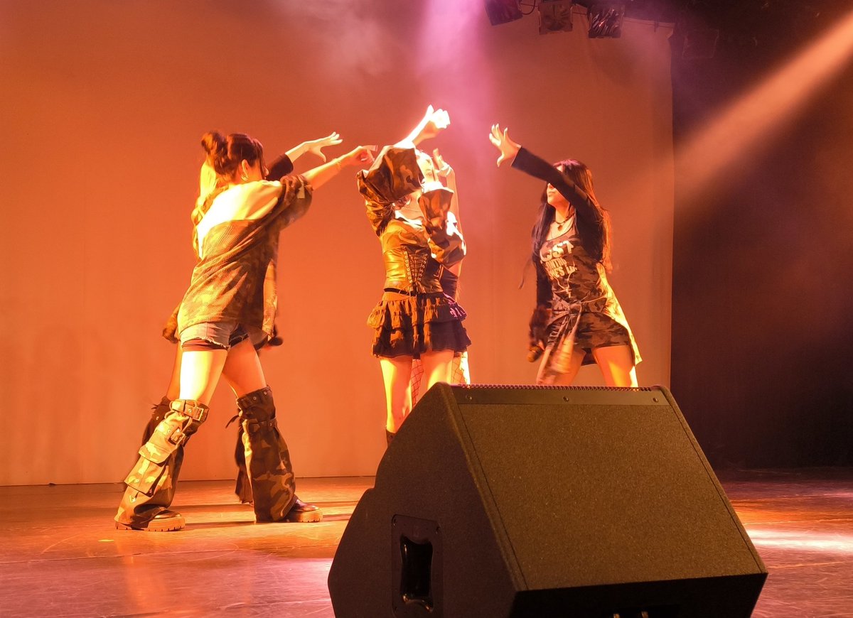 se_agua_amigo's tweet photo. #XIN  #엑신
#DDD_AOYAMA_CROSS_THEATER https://t.co/IcDEzpCn9K