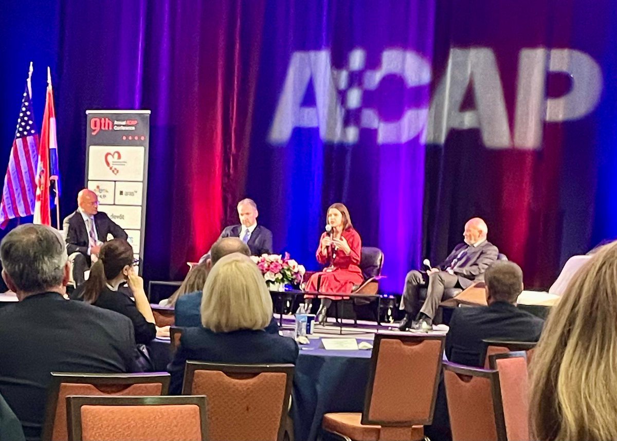 An impressive gathering of Croatian Americans! Ambassador Pjer Šimunović, as special envoy of President Zoran Milanović, had a distinct honor to greet the attendees of the 9th Annual Conference of the Association of the Croatian American Professionals <a href="/CroAmPro/">ACAP</a>, held in Chicago.