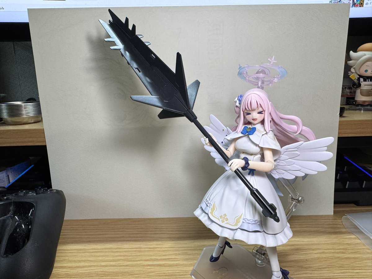 物騒な物持たせても似合うミカはスゲェよなぁ…本当に買ってよかったって思う代物w