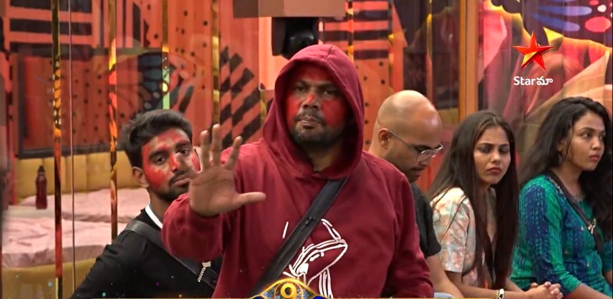 kumar92699's tweet image. Anti mask man re entry anta ga 
Ravalsina time vachindhi 
Nuvvu pelchey ra set ne esari 
The real OG is back 😎😎🔥🔥
#BiggBossTelugu9