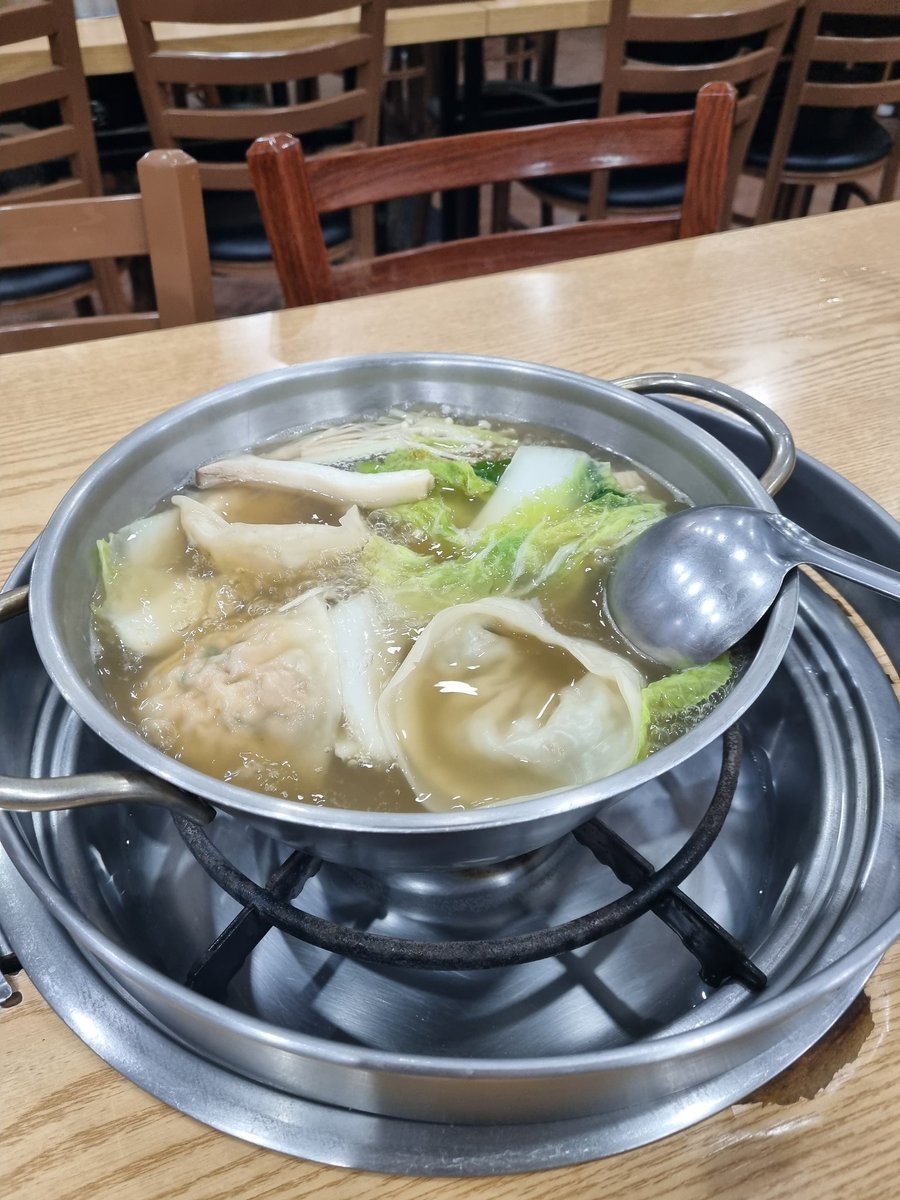 MooAngKing (@jet8328) on Twitter photo 