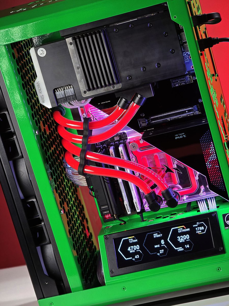 neSSaSSPCmods's tweet image. Green Beast - Scratch PC LC build
Video: youtu.be/zpoTsDfnVnE

SSMods custom case
Asus ROG Z690 Extreme GLACIAL
Asus THOR 850 PII
Asus RX 5700xt
Intel i7 12700k
Viper XTREME 5 MPower DDR5
Viper PV592 2Tb
EK LM Tek  liquid cooling 

@ASUS @ASUS_ROG  @EKbyLMTEK  @IntelGaming